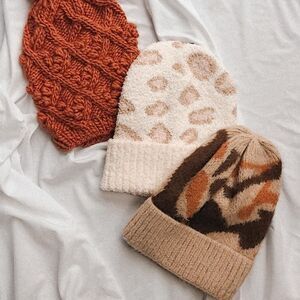 🆕️Holiday Collection// neutral tone beanie